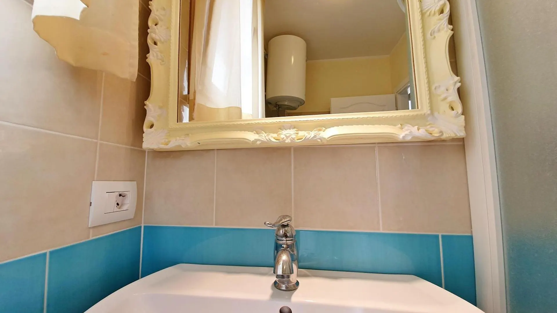 La Pergola Al Cavo 107 Apartment 0*,  Italy